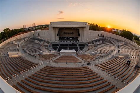 Orion amphitheater huntsville al - The 8,000-capacity Orion oozes classic charm and has a first-year lineup boasting big gets for Huntsville, a brainy market zooming with development and now the …
